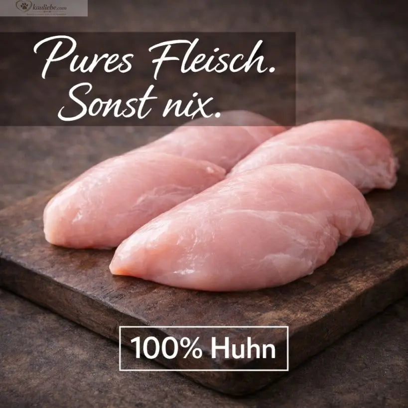Gebackenes Hühnerfleisch von Lillys Leckerwelt, Lieblings-Lecker Huhn 200g, saftig und zart, auf weißem Hintergrund.