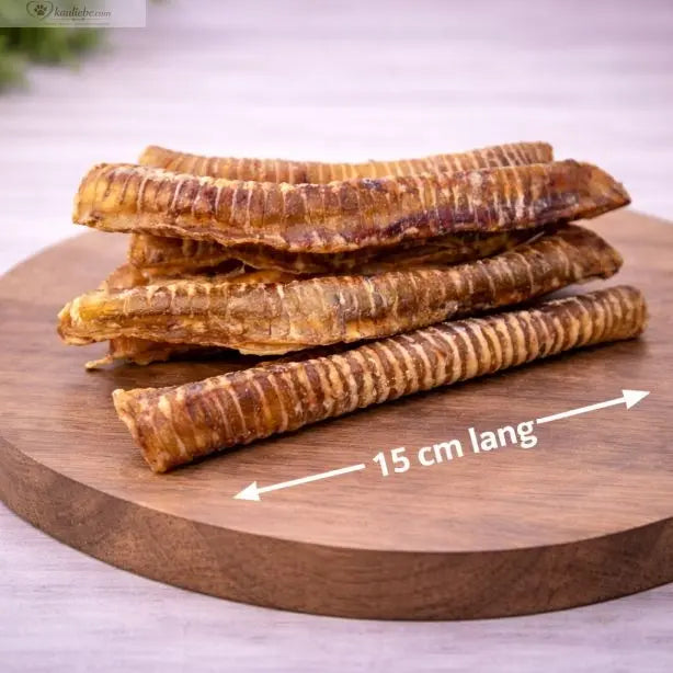 Kurz geschnittene Rinderstrossen, 1kg, von NANDOO, sichtbar in der Verpackung, ideal für die Fleischzubereitung.
