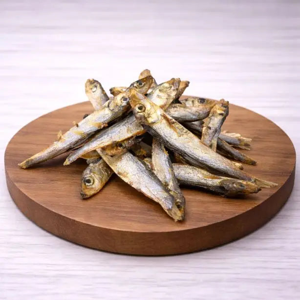 Getrocknete Sprotten von NANDOO in 250g Packung, frische und knusprige Fischfilets auf dem Bild.